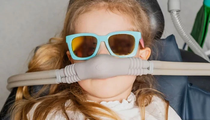 Лечение молочных зубов у детей